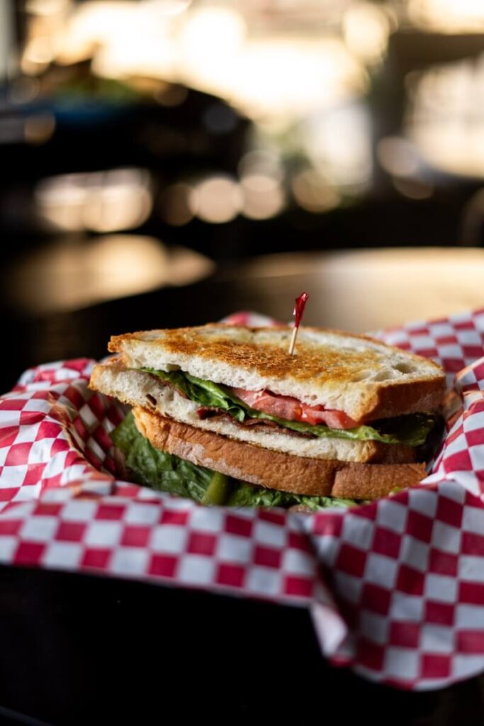 BLT